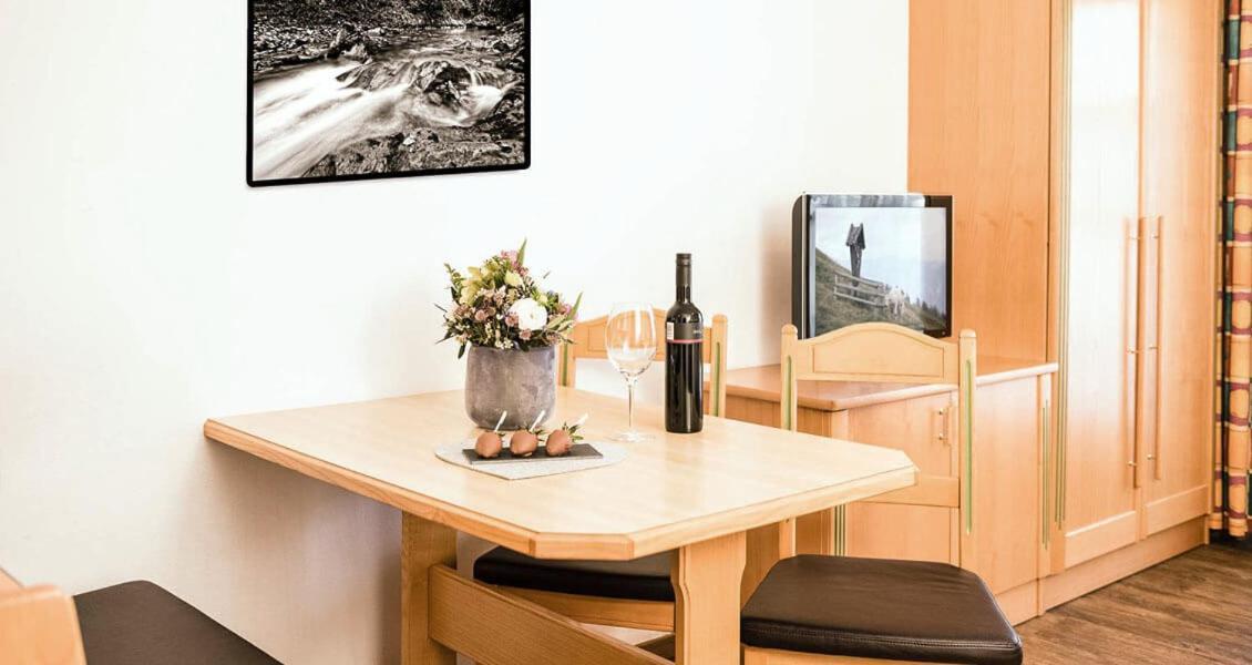 Feriengut Hasenau Aparthotel Σάαλμπαχ-Χίντεργκλεμ Εξωτερικό φωτογραφία