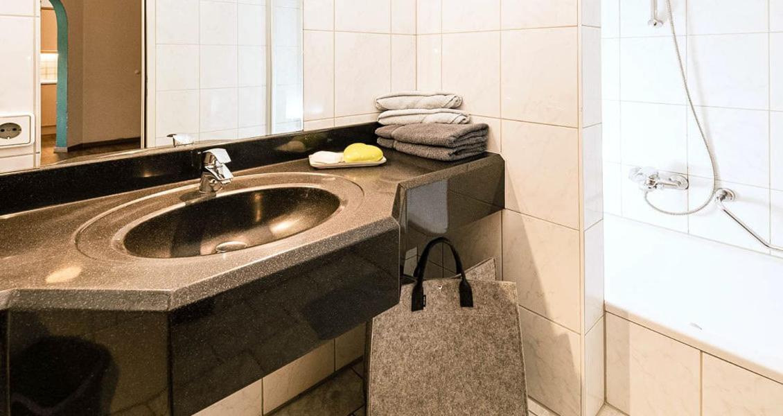 Feriengut Hasenau Aparthotel Σάαλμπαχ-Χίντεργκλεμ Εξωτερικό φωτογραφία