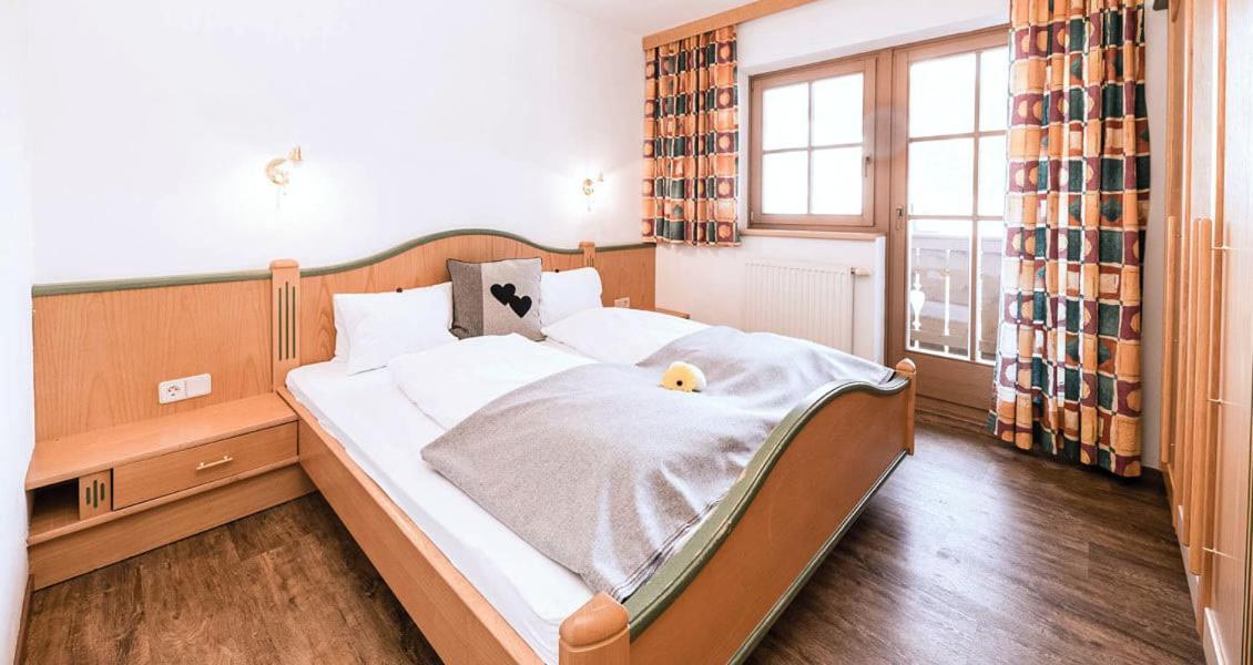 Feriengut Hasenau Aparthotel Σάαλμπαχ-Χίντεργκλεμ Εξωτερικό φωτογραφία
