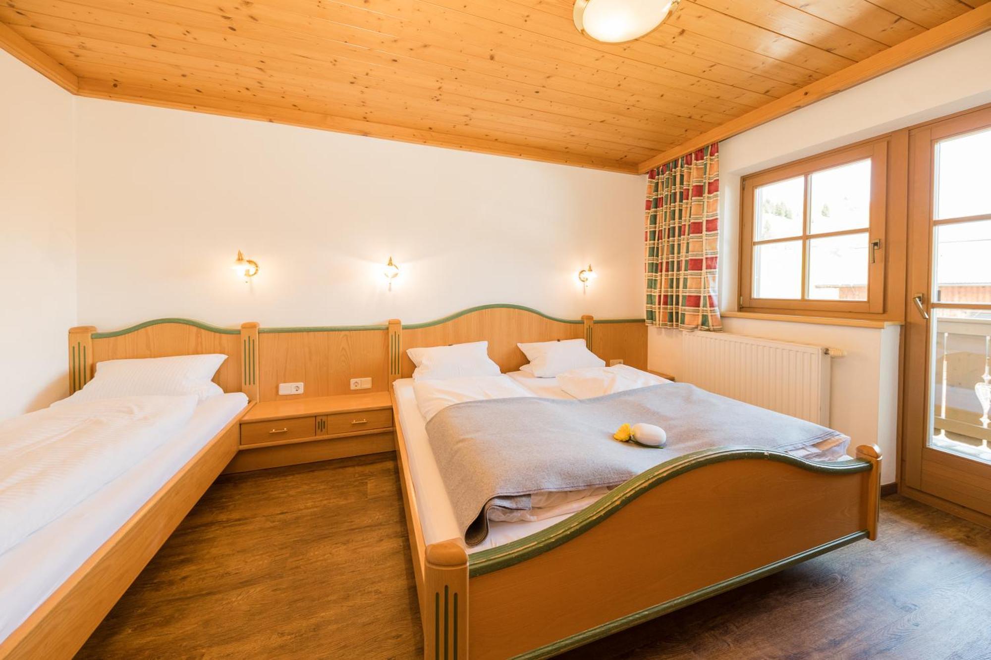 Feriengut Hasenau Aparthotel Σάαλμπαχ-Χίντεργκλεμ Εξωτερικό φωτογραφία